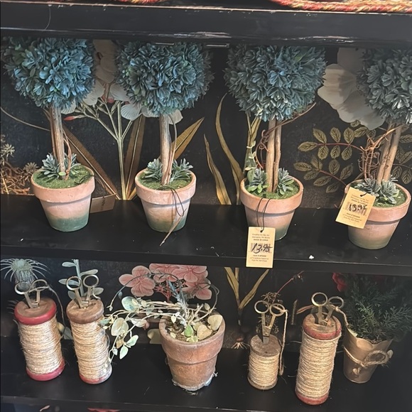 Green and Tan Faux Floral Accent Sphere topiary - Picture 4 of 11